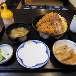 食事処かじめ - まぐろソースカツ丼　1,000円