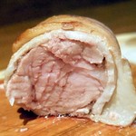 ラ プランシュ - 北海道六白純粋黒豚ヒレバラロール断面