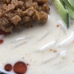 カフェアンドショップ ロータスランド - 2019/06/18
      週替りおまかせセット 550円
      ・米粉麺の冷やし豆乳担々麺
      ・ブロッコリーのマヨネーズ和え
      ・新じゃがいもの甘辛
      ・梅のおむすび