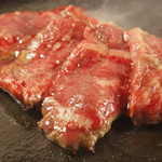 Wagyuu Yakiniku Burakku Horu - 黒毛和牛ロースの鉄板焼き