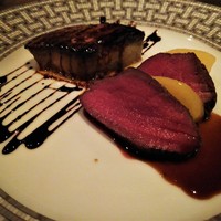 フレンチ割烹 宿 - Hors d'oeuvre　鳥取産桜鹿のもも肉とガチョウのフォアグラ