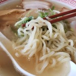 幸楽苑 - 多加水麺、タイプです。