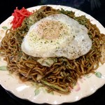 演歌 - たまご付き焼きそば…大盛り350円