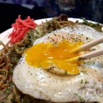 たまご付き焼きそば…大盛り350円