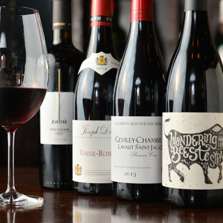 We carefully select and offer wines that match your meal.