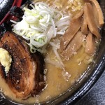 サッポロラーメン エゾ麺ロック - ぶあっついチャーシュー