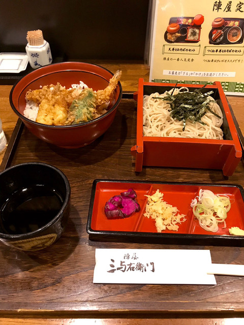 夜もお蕎麦だけ頂けます : 陣屋 三与右衛門の写真