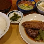Takigen - 本マグロののどうま煮(950円)