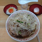 ラーメン二郎 環七新新代田店 - たまご開放！