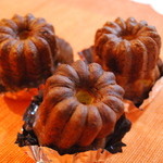 スーリィ・ラ・セーヌ - カヌレ