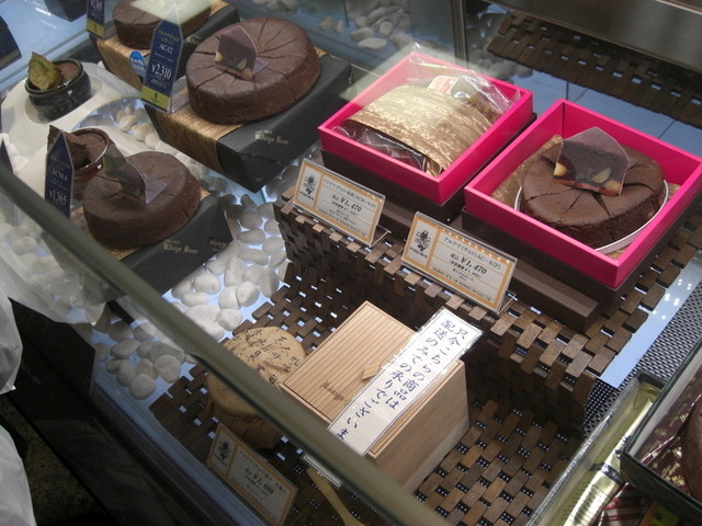 缶の使い道は By Hihro ケーニヒス クローネ 阪神百貨店 大阪梅田 阪神 ケーキ 食べログ