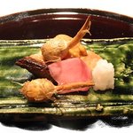 Kajikawa - 寒ブリのウニ焼き、くわい添え