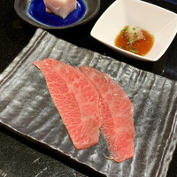 焼肉 たまき家 - 特上シルクロース 黒毛雌和牛ミスジ おろしポン酢で
                      
