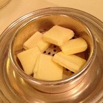 メインダイニングルーム - バター