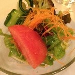 メインダイニングルーム - サラダ