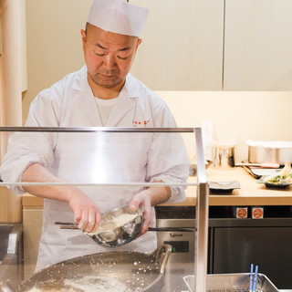 ”蝦天本店”の味を受け継いだ天ぷら