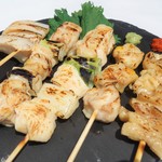 Assorted 5 types of yakitori platter 980 yen (excluding tax)