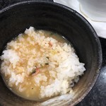 Ramen Hikaridori - 締めはスープで茶漬けにできます