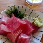 魚三酒場 - マグロぶつ