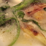 ル・ジュー・ドゥ・ラシエット  - 鱈の白子と蕪のフラン　柚子（2011.12）