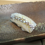 すし匠 - 細魚　閂と呼ばれる大振りのもの