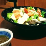 御池酔心 - 豆腐とベーコンのサラダ