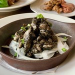 炭火焼き鳥と自然派ワインのお店　Gallo - 薩摩地鶏の黒焼き