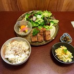 ジャム cafe 可鈴 - 【週替わりランチ(1,050円)】お料理が出揃いました。