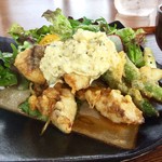 はれるや - 【魚南蛮定食 890円】今日のメインの魚はヘダイでした。