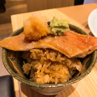 焼うお いし川 - 大トロ！赤酢の効いたご飯と共に。