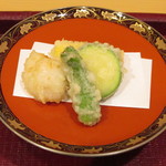 一魁 - ハモのほほ肉、トウモロコシ、ズッキーニ、ししとうの天ぷら