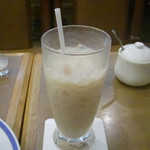 Kohikan - ポーションのミルクが入った薄味ミルクティ