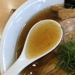 飯田商店 - 鶏と豚のWスープ