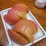 ホルモン - 厚切りトマトをほぼ一人でむさぼり食う