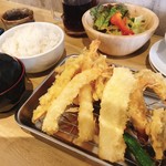 Tempura Sakaba Agaru Shouten - 豪快な天ぷら定食