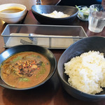 カレーキッチン パンドラ - カレーとライスは別々