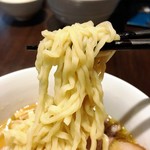 櫻井中華そば店 - チャーシューそば(塩) 麺リフトアップ