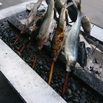 民宿 青塚食堂 - この鰊の煙が店頭にいっぱい入ってきます