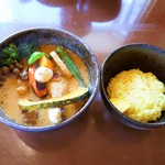 スープカレー チニタ - やわらかチキンと彩り野菜