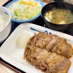 Matsuya - カルビ焼肉定食 650円
                        （ライス、味噌汁、生野菜付）