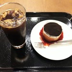 スターバックス・コーヒー - 東京ローストのアイスプレス＆チョコレートレイヤーケーキ