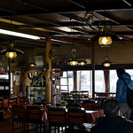 レストランまるほん - 店内