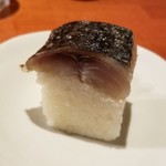 麺屋 六感堂 - ばってら（炙り鯖寿司）