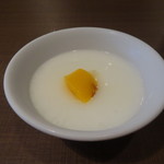 清珍楼 - サービスの杏仁豆腐