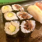 三郎寿司 - 穴子入りランチの巻物