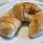 パン工房わ・は・わ - 米粉の塩バターロール