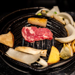 Sumiyaki Jingisukan Ishida - 焼き野菜と生ラム