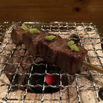 貝酒場 かんじ - づけ鮪串焼