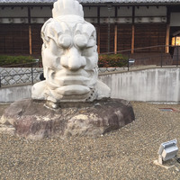 つくば 山水亭 本店 - 怖い石像