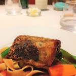 レストラン・セン - パリパリに焼いた国産牛テール肉の赤ワイン煮込み